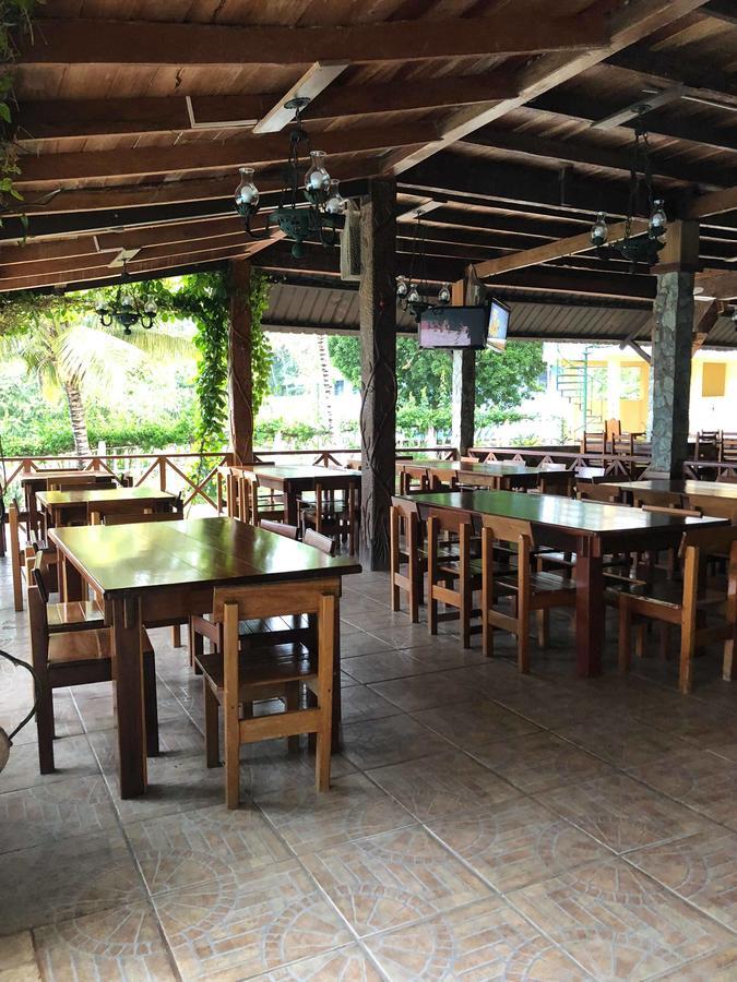 Hotel Y Restaurante El Muelle El Remate Eksteriør bilde